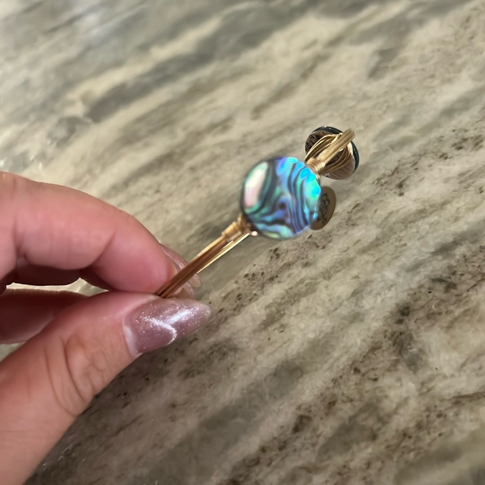 Bourbon and Boweties Small Round Abalone